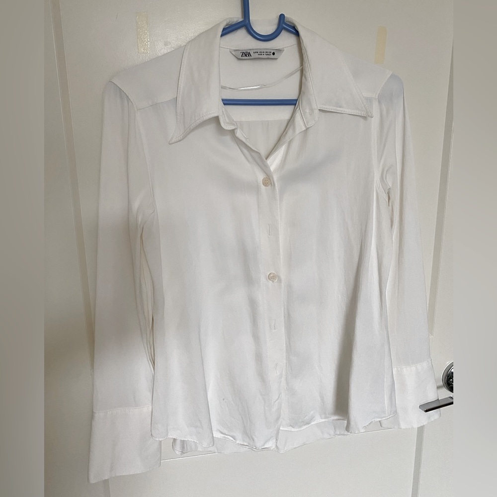 Zara Satin Effect Long Sleeve Blouse Size M